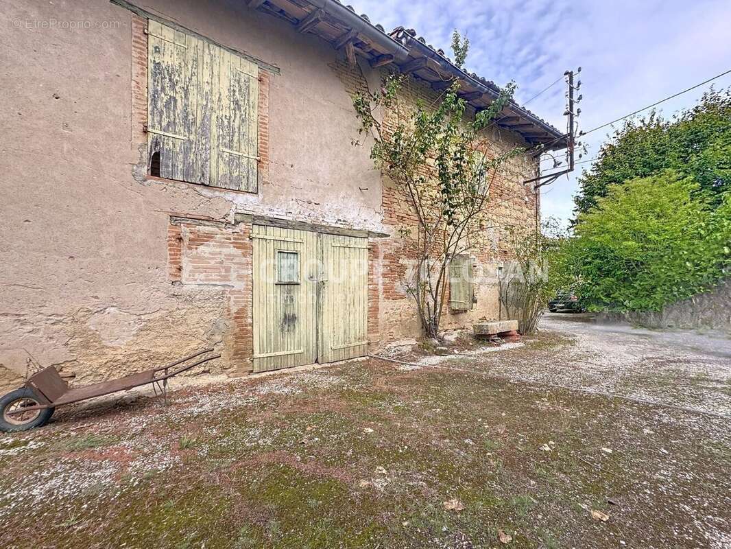 Maison 250 m² à Bessieres  - photo 2