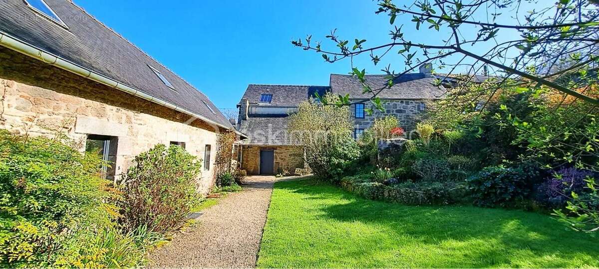 Maison à COMMANA