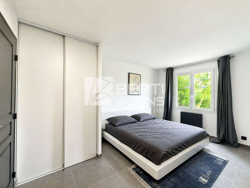 Appartement à MANDELIEU-LA-NAPOULE