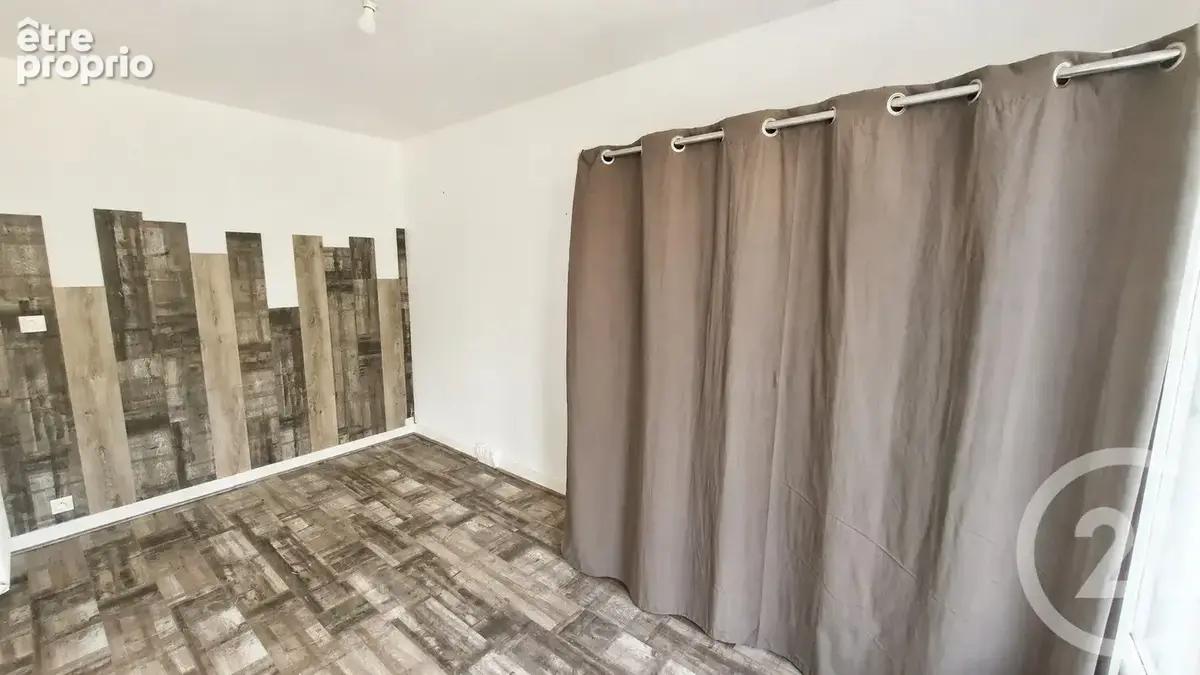 Appartement 81 m² à Bernay  - photo 4