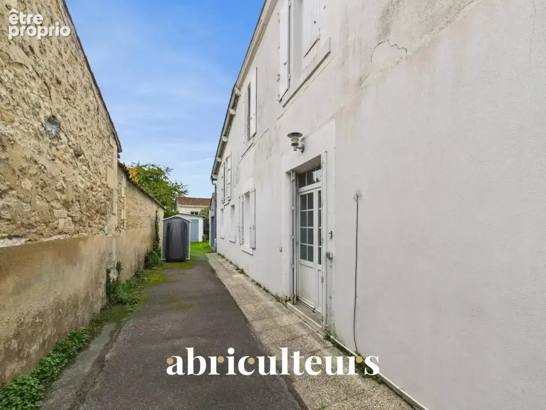 Maison de ville en vente à Cognac dans le quartier Saint-Martin (16100) - photo 11
