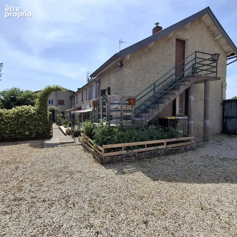 Maison 14 pièces 233 m² à vendre à Aunac (16460) - photo 5