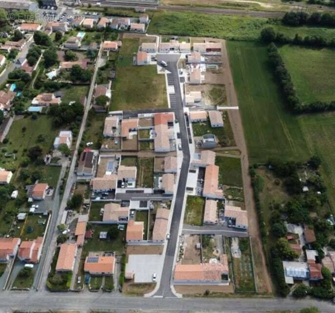 Terrain à LA ROCHELLE