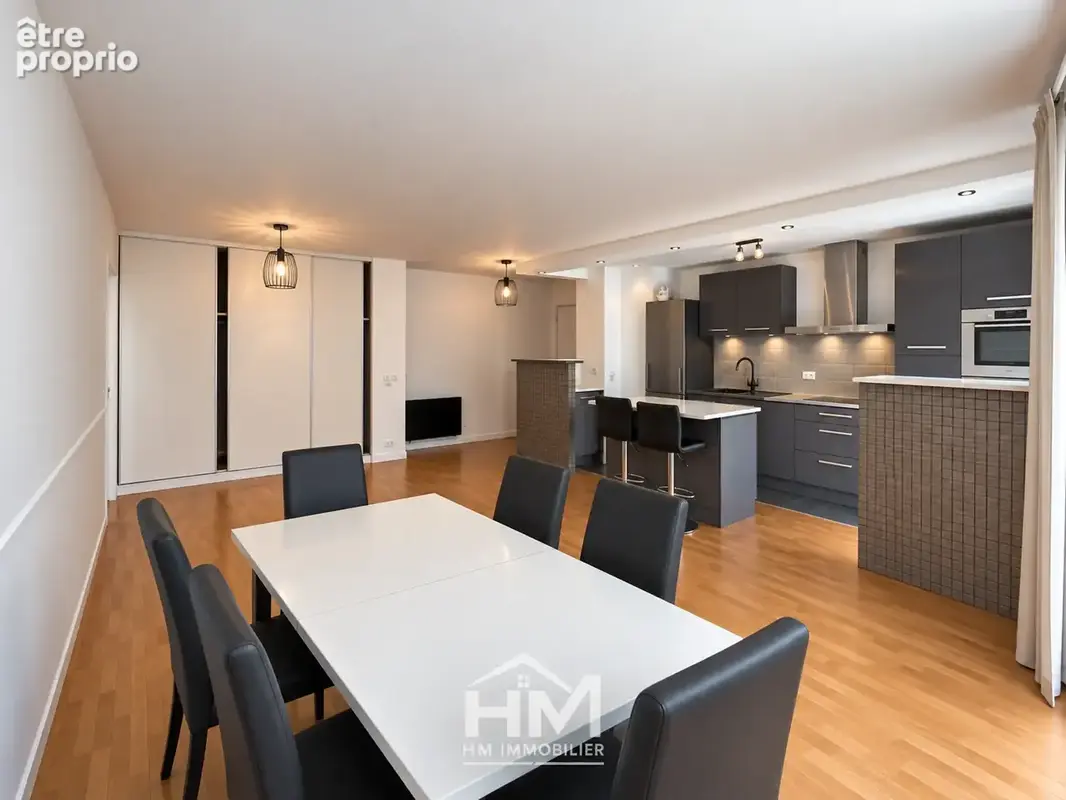 Photo Appartement à Saint-Maurice au prix de 419 000€