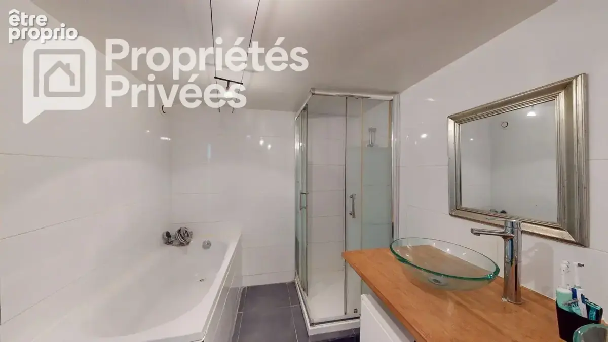 Maison Poiroux.Vente à termes libre d'occupation. 6 pièce(s) 115 m2 - photo 8