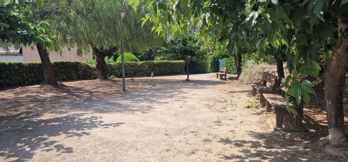 MENTON GORBIO, 2P avec terrasse, parking, piscine. - photo 13