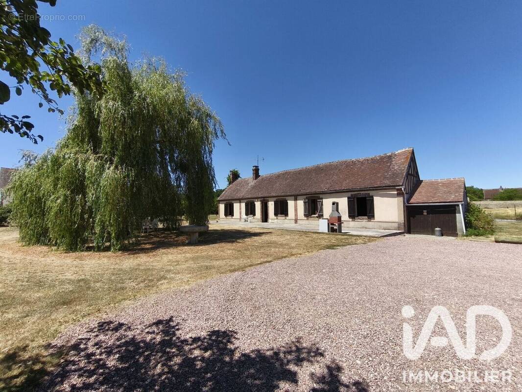Photo 1 - Maison à BALINES