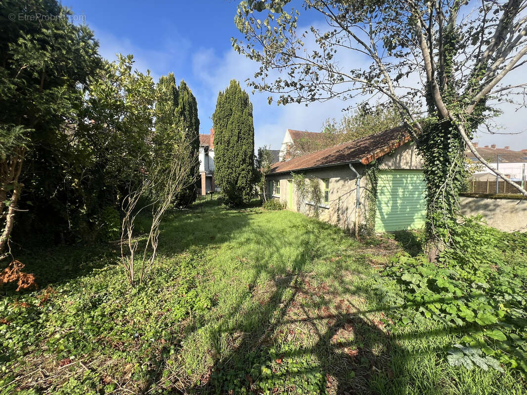 Maison à GENELARD