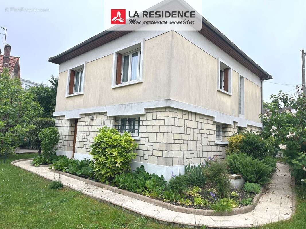Maison à PIERREFITTE-SUR-SEINE