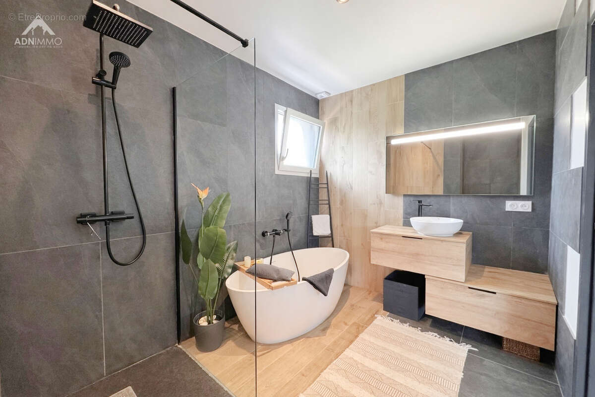 Maison à SAINT-JEAN-DE-GONVILLE