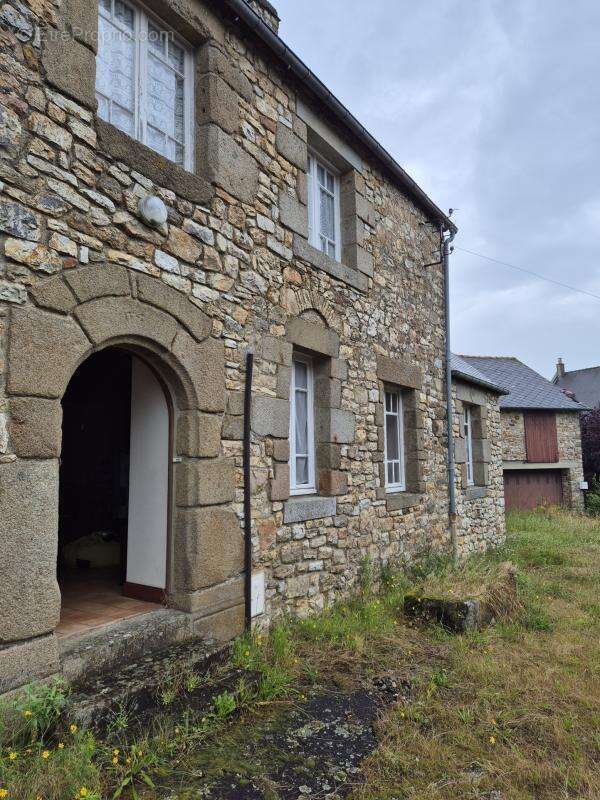 Maison en pierres à rénover 4 chambres, jardin, garage et dé - photo 8