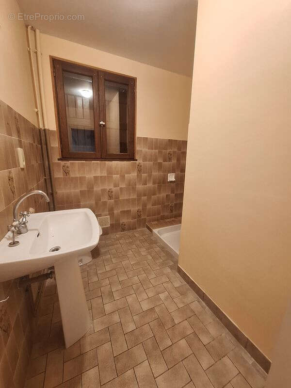 Maison à SAINT-CERE