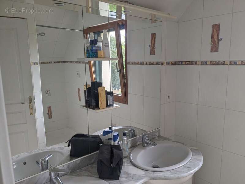 Neulliac maison recente 4 pieces 85m² parcelle cloturee de 2067m² a batir - photo 12