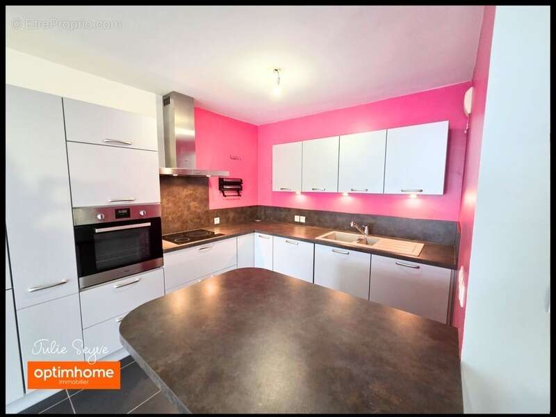 Appartement à SAINT-GENIS-POUILLY