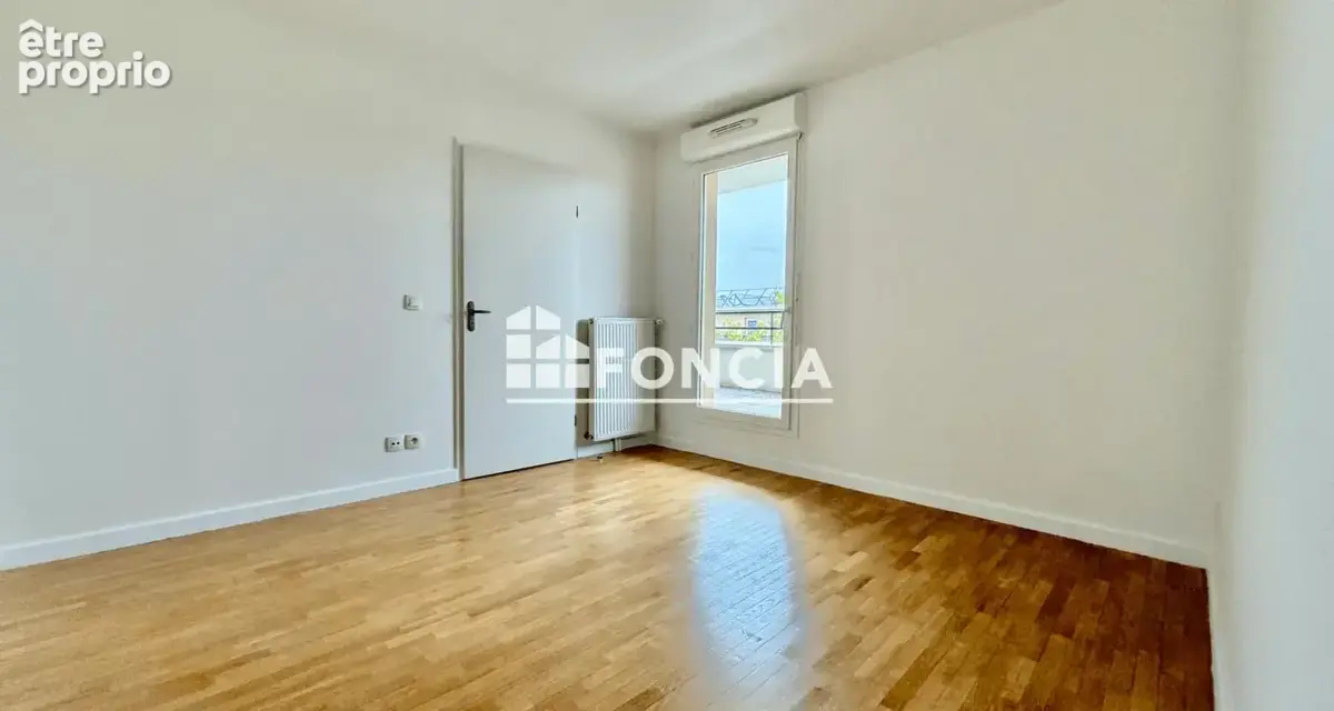 Bel appartement 2 pièces avec terrasse de 21 m² au dernier étage - photo 5
