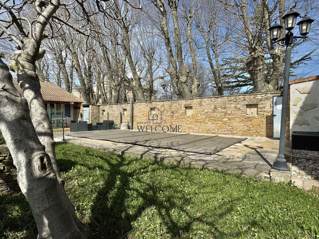 Maison à LAPALUD