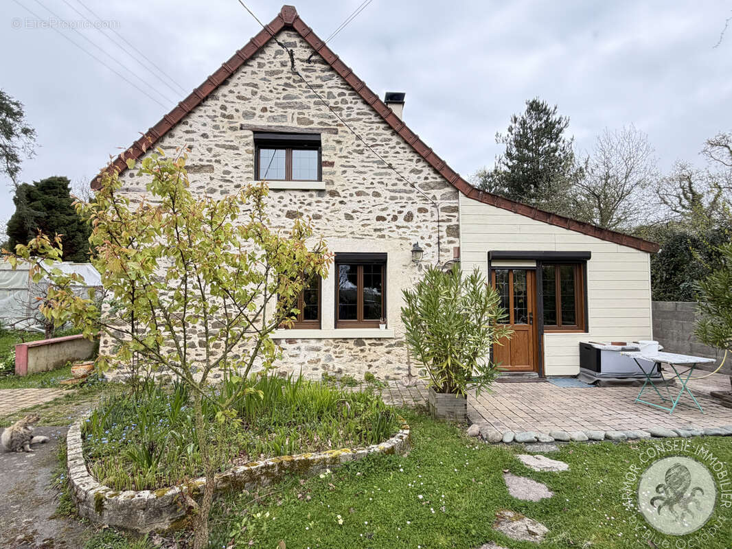 Maison à SAINT-POTAN