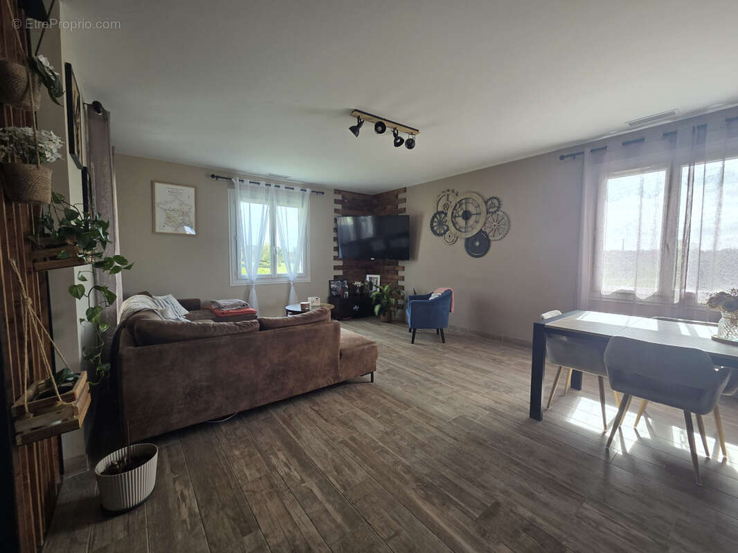 Maison à CASTILLONNES