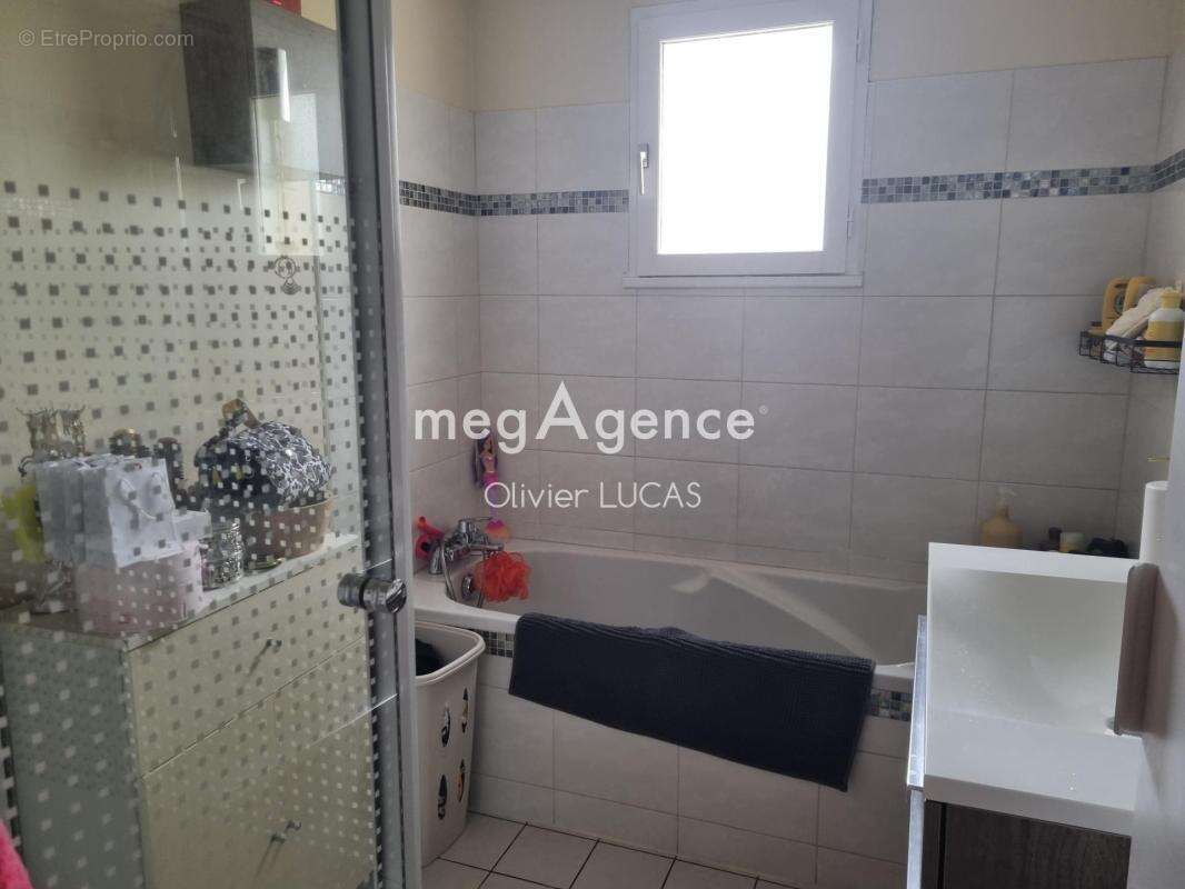 Maison à MANNEVILLE-SUR-RISLE