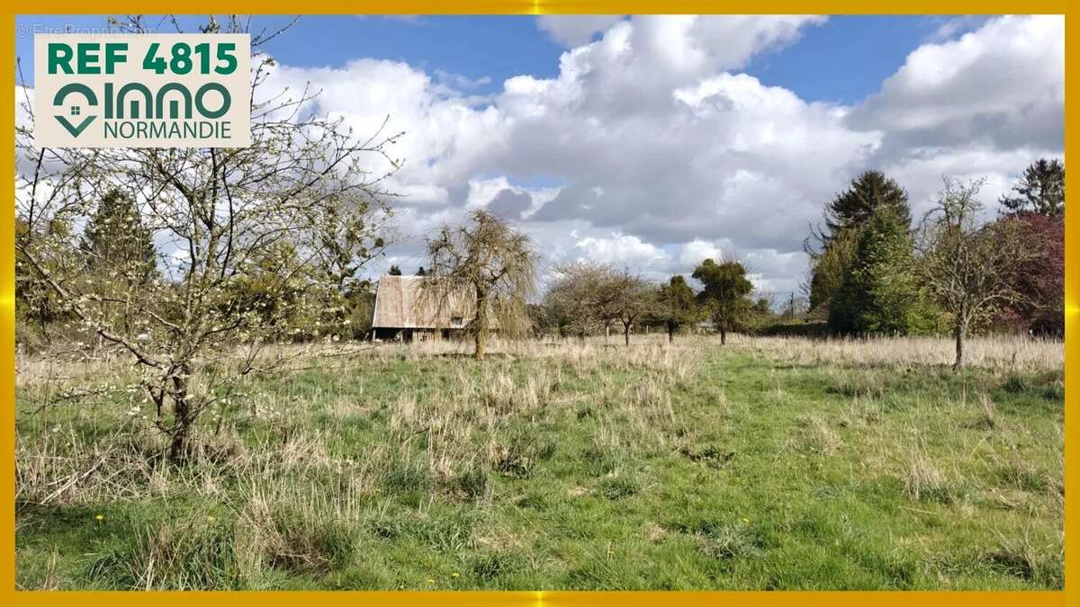 Maison à SAINT-CYR-DE-SALERNE