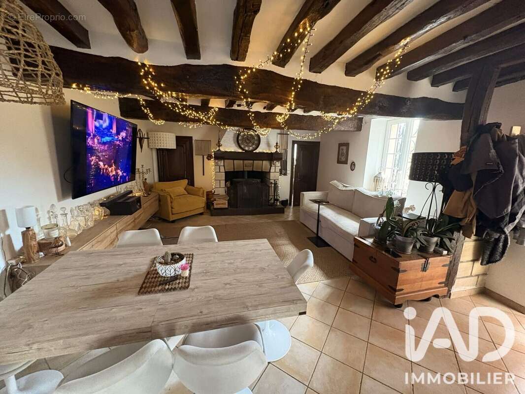 Maison 121 m² à Fresne-L'archeveque  - photo 2