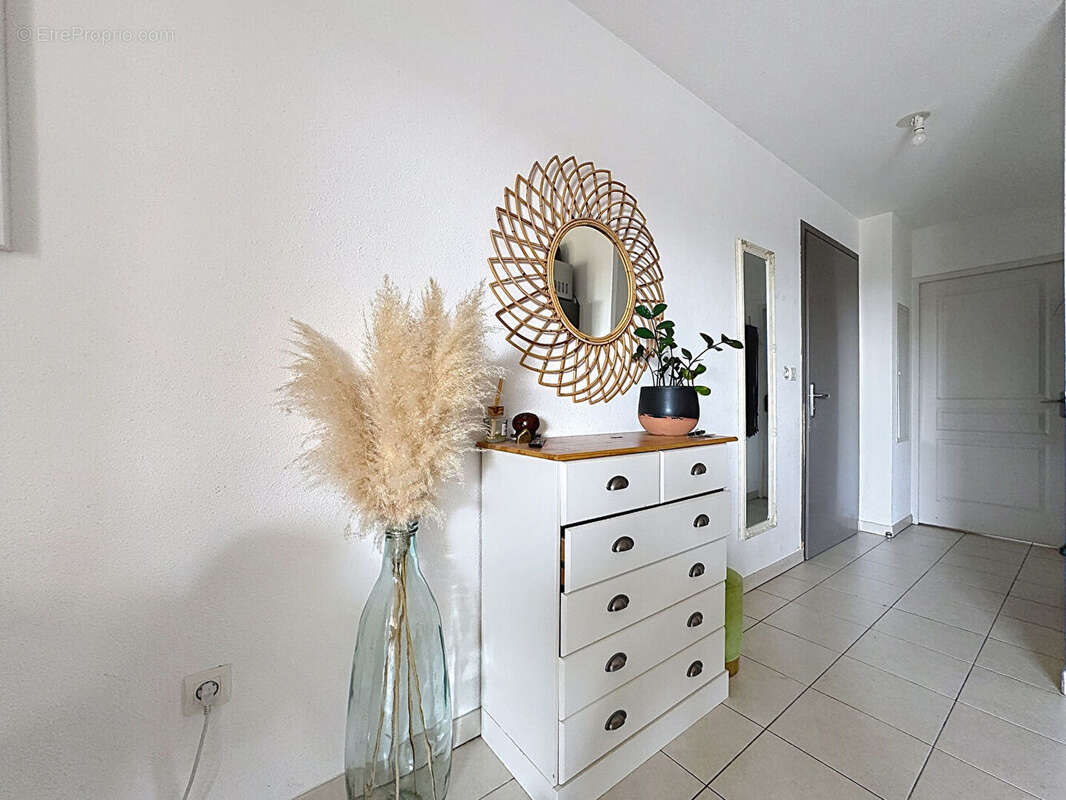 Appartement à PUGET-SUR-ARGENS