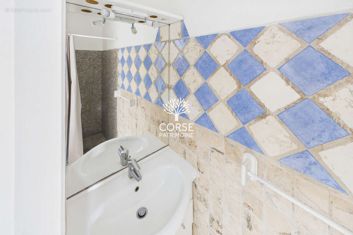 Maison mitoyenne à Porto-Vecchio - photo 7