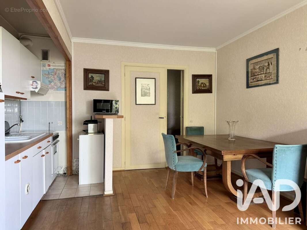 Photo 6 - Appartement à RIS-ORANGIS