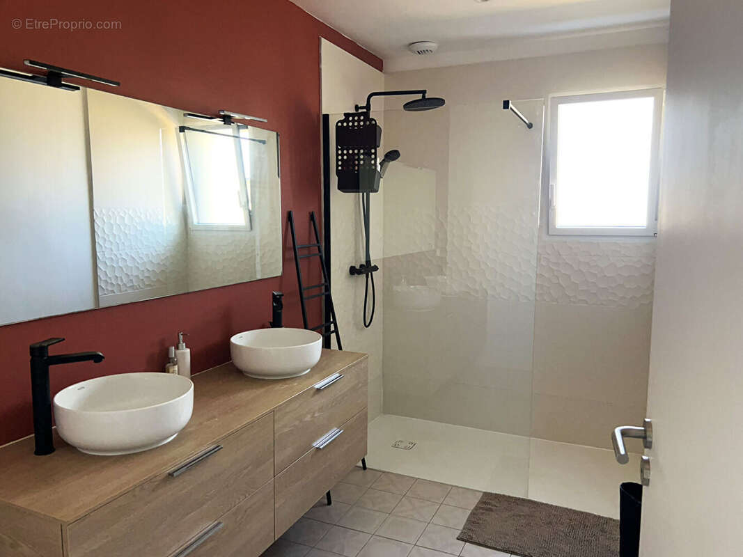 Maison récente de plain-pied - soudan - 103 m² - 535 m² de terrain - photo 9