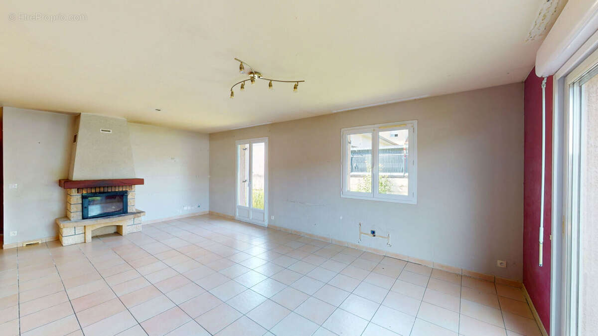 Maison Groissiat 6 pièces 131 m2 - photo 2