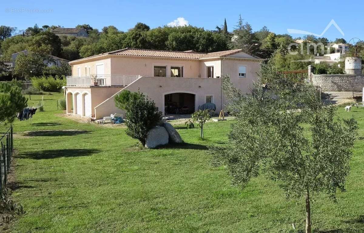 Propriete 22 pieces sud ardeche - photo 8