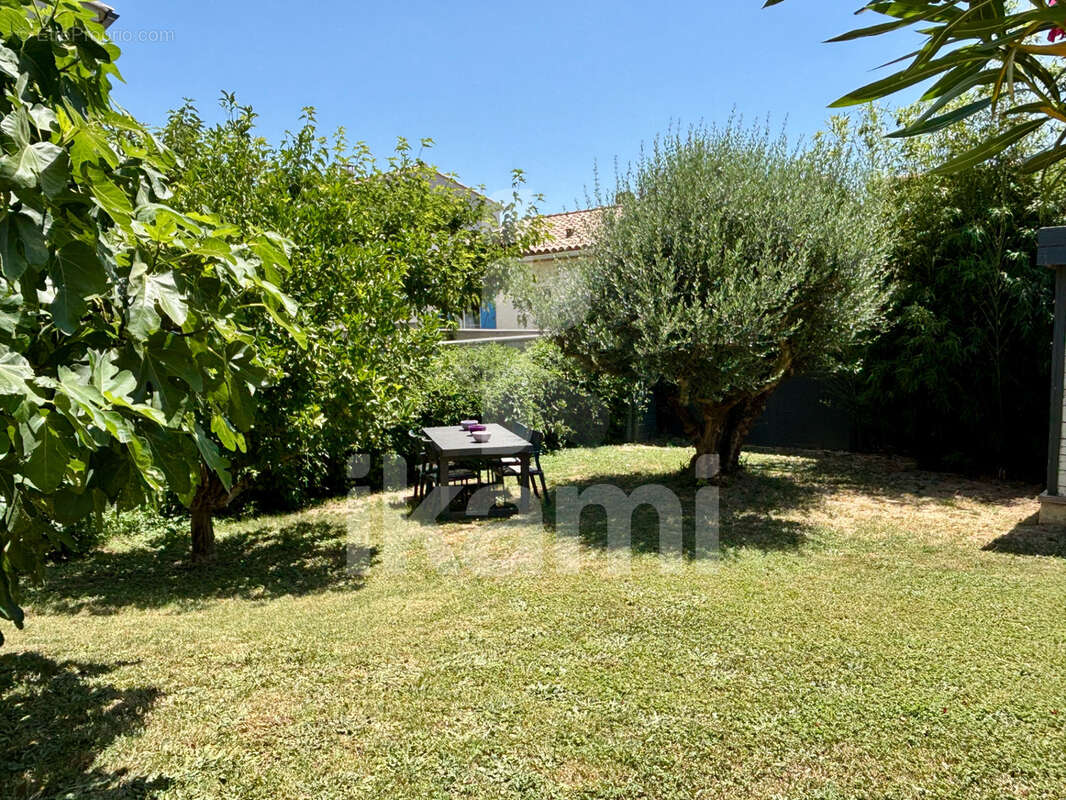 Villa plain-pied 162 m2 - 6 pieces - piscine - double garage - dependance - photo 20