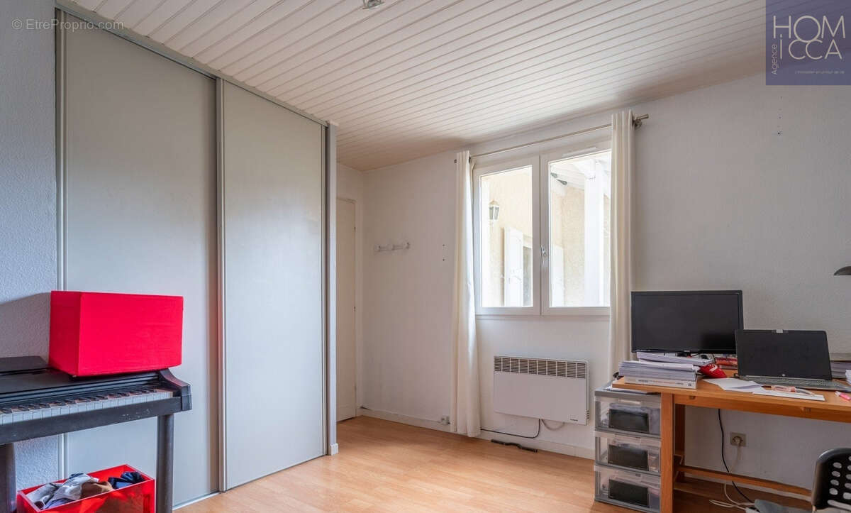Maison à COURZIEU