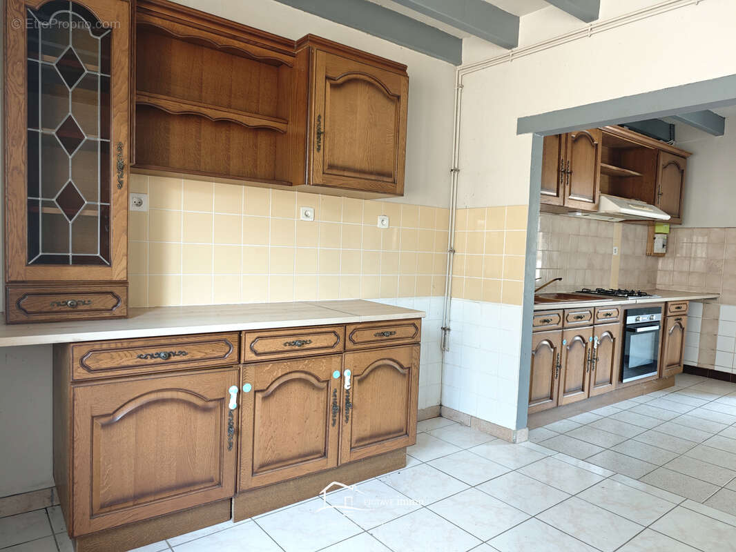 Maison avec dependances - photo 2