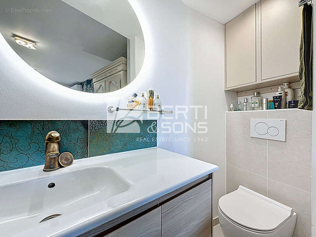 Appartement à MANDELIEU-LA-NAPOULE