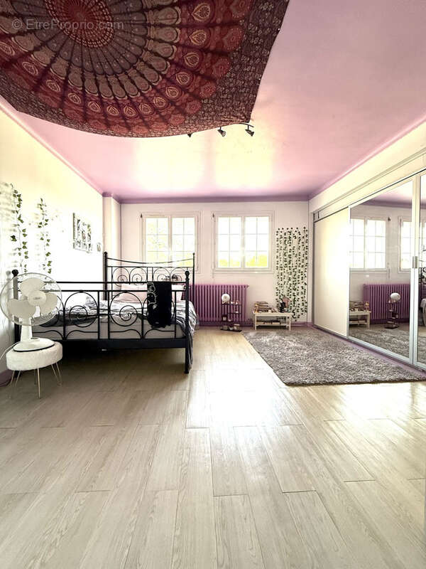 Maison 6 pièce 4 chambres de 166m2 - photo 8