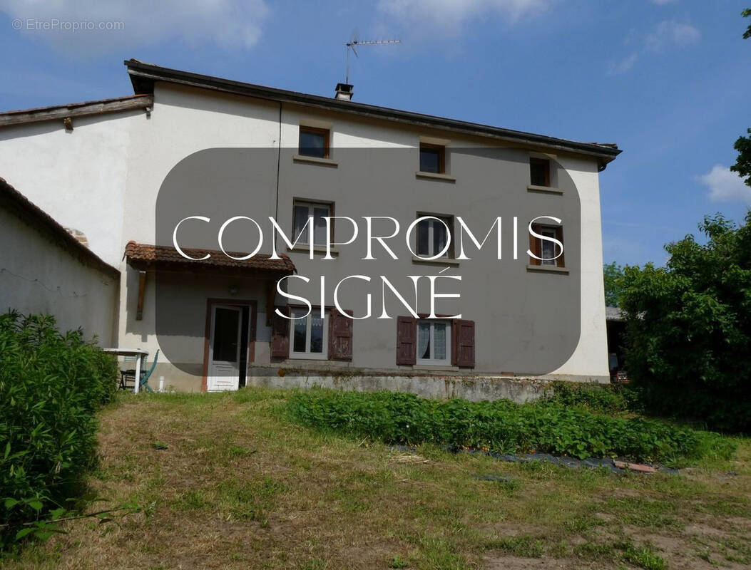 Maison à SAINT-LAURENT-DE-CHAMOUSSET