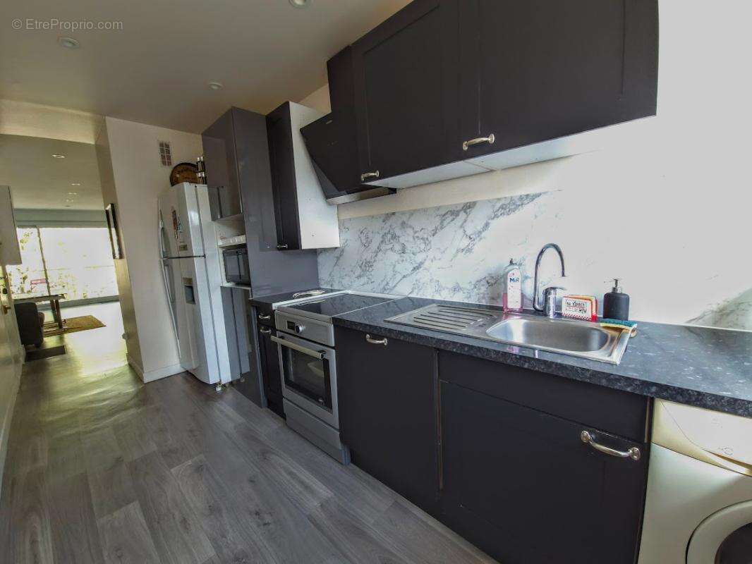 Appartement à SAINTRY-SUR-SEINE