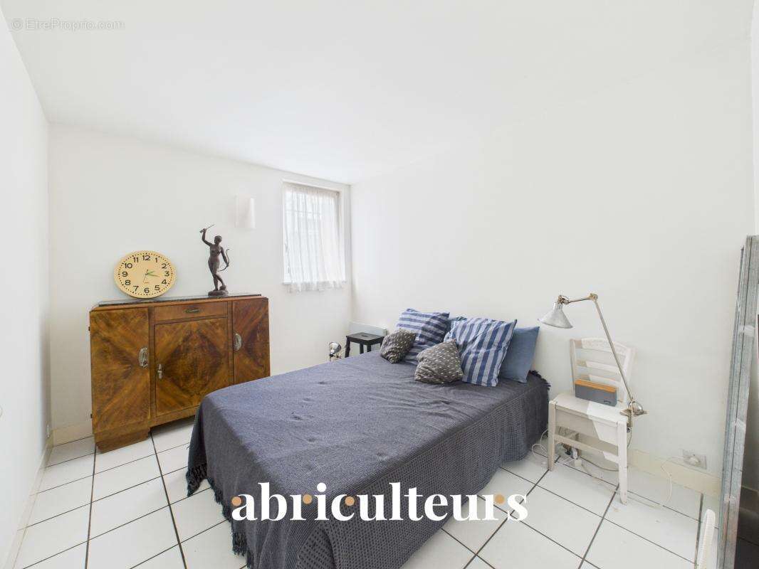 Appartement à LES LILAS