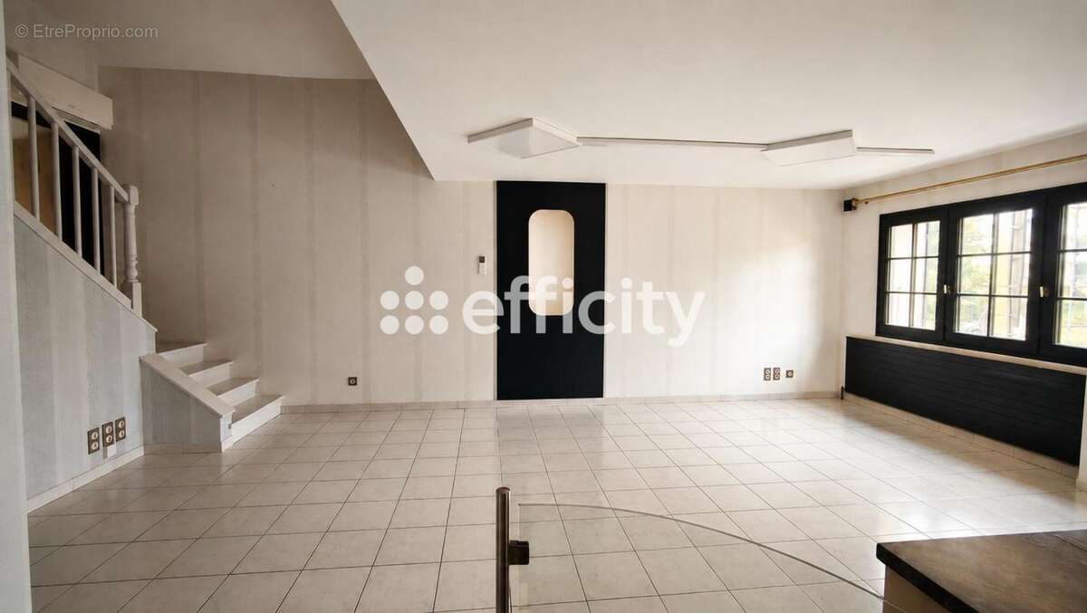 Maison à LYON-8E
