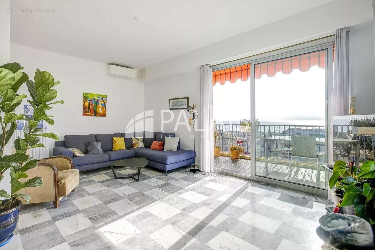Appartement à NICE
