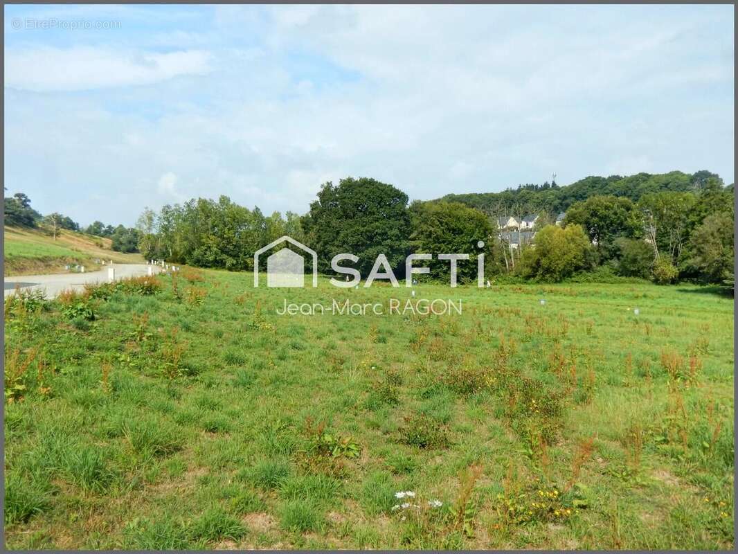 Photo 2 - Terrain à MONTREUIL-SOUS-PEROUSE