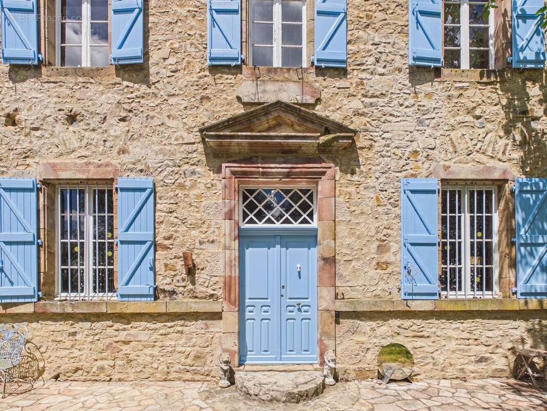 École restaurée du Quercy à couper le souffle près de Najac, avec gîte spacieux et piscine - photo 19