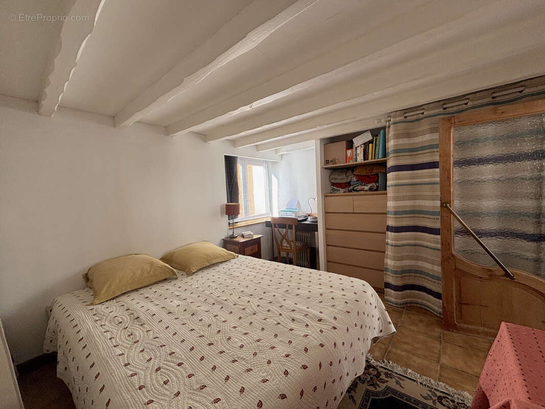 LYON 4   À deux pas du Gros Caillou : CHARME CANUT de 49,39 m2 et 76,30 m2 au sol - photo 6