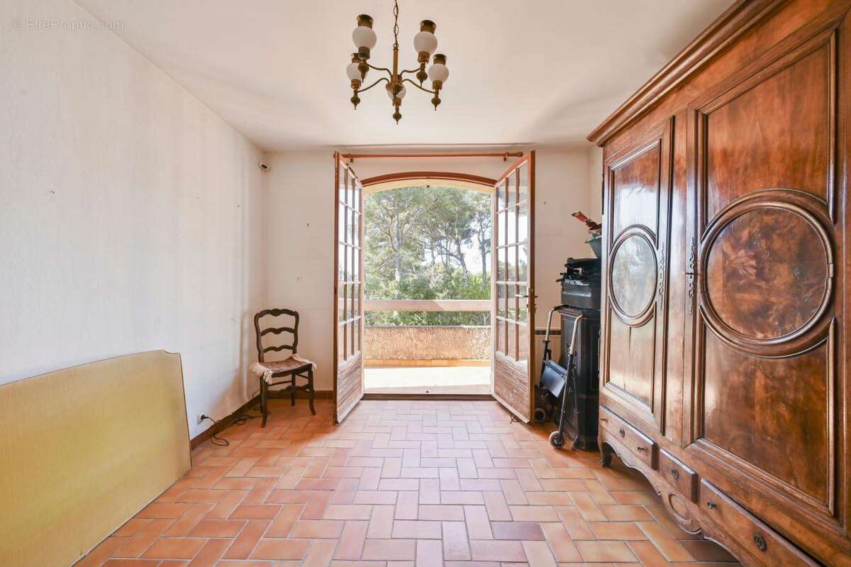 Maison à SIX-FOURS-LES-PLAGES