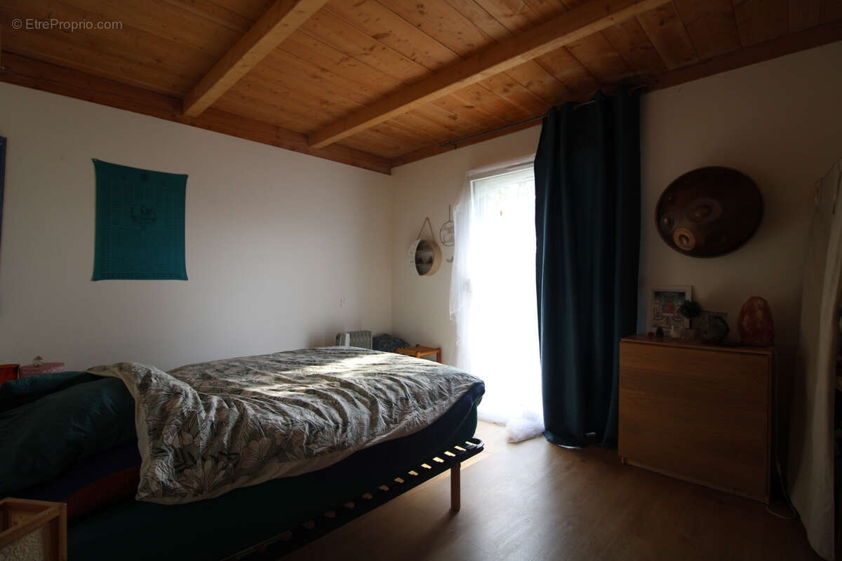 Charmante maison en bois de 98 m2 sur un terrain de 2800 m2. - photo 63