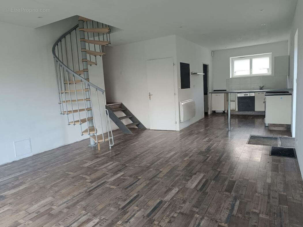 Maison à LAZ
