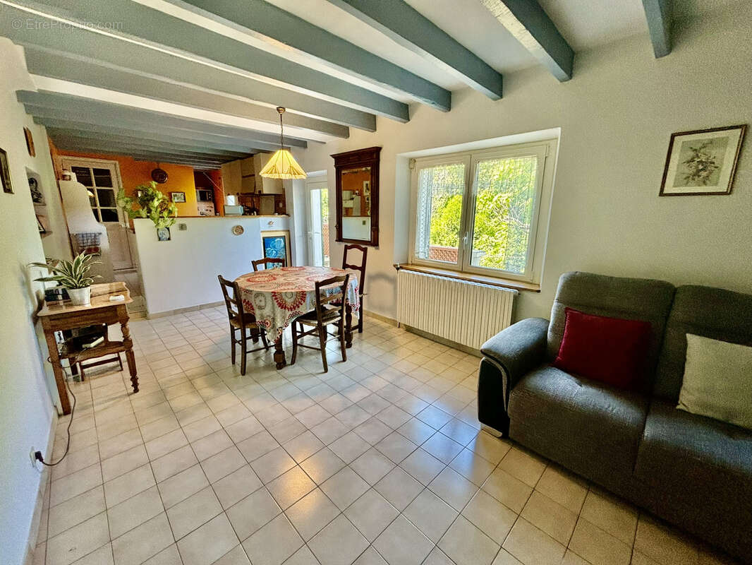 Maison à MALAUCENE