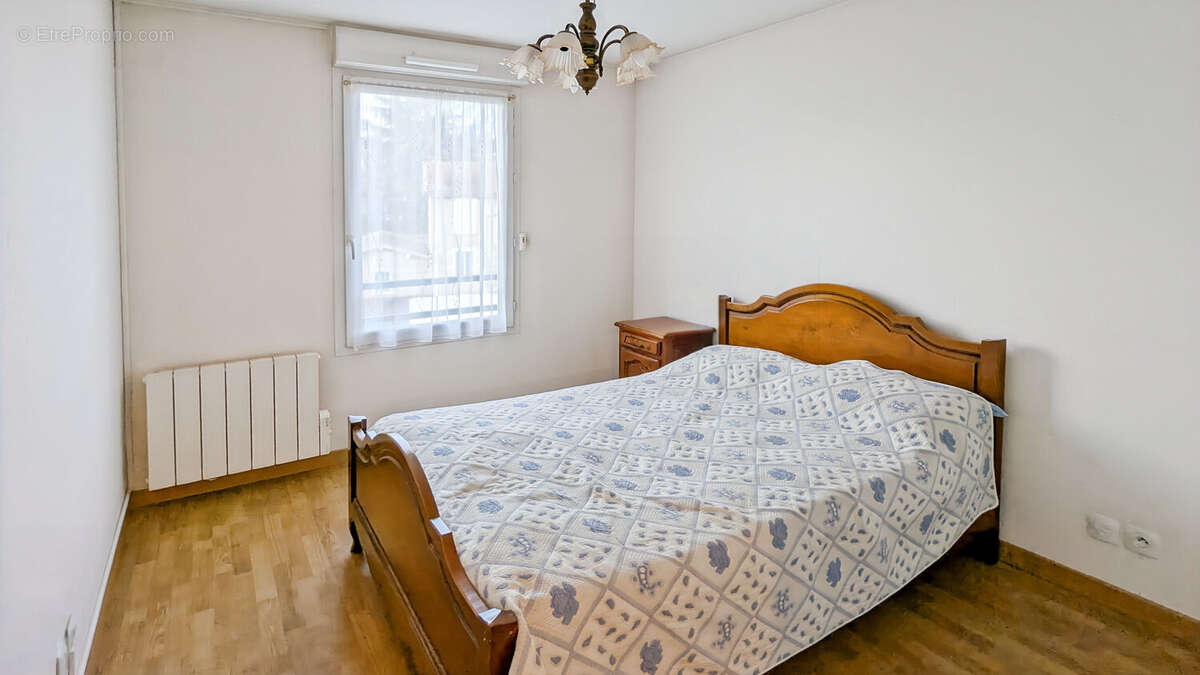 Appartement à PIERRE-BENITE