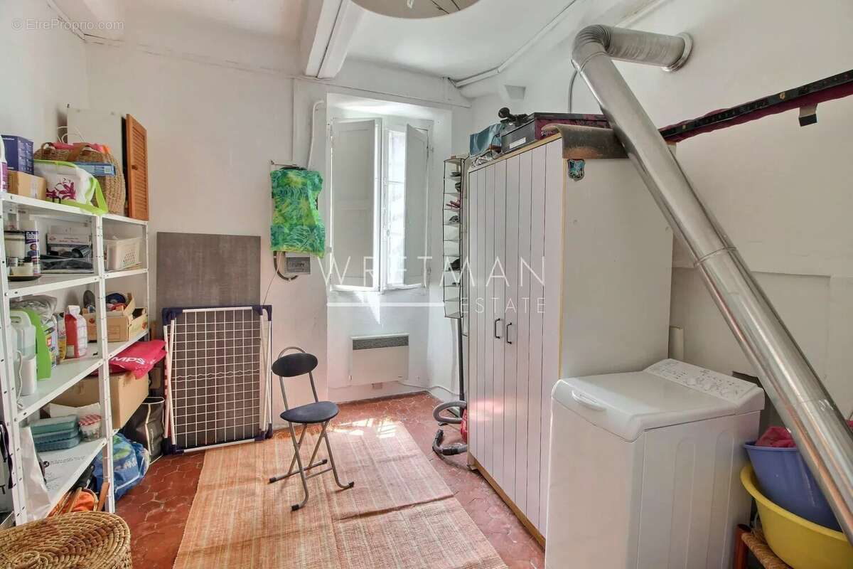 Appartement à L'ESCARENE